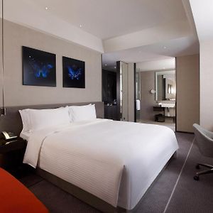 Premium King Room